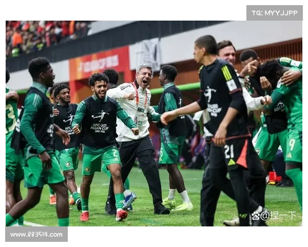 摩洛哥U20小将拜尔点球绝杀全队狂奔激情庆祝夺取关键胜利